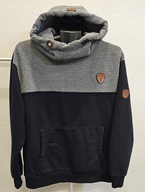 Wanakome Men's Two-Tone Grey and Black Pullover Hoodie